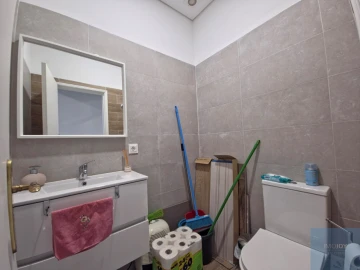Loja para Arrendamento em São Domingos de Rana