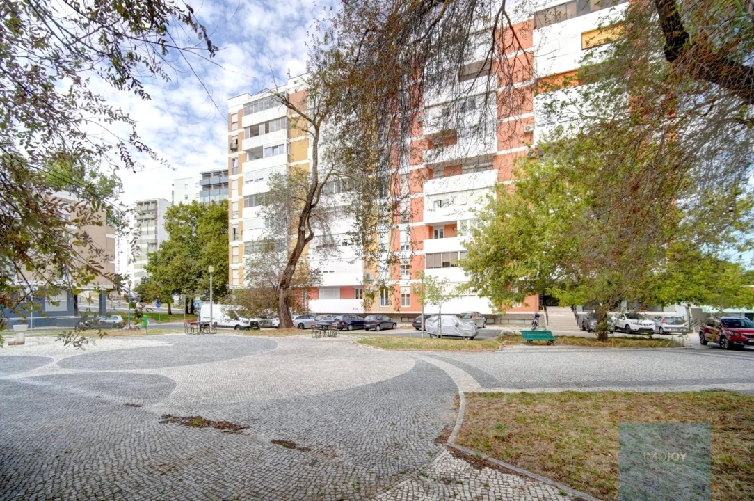 Apartamento T4 para Venda em Olivais Foto 26