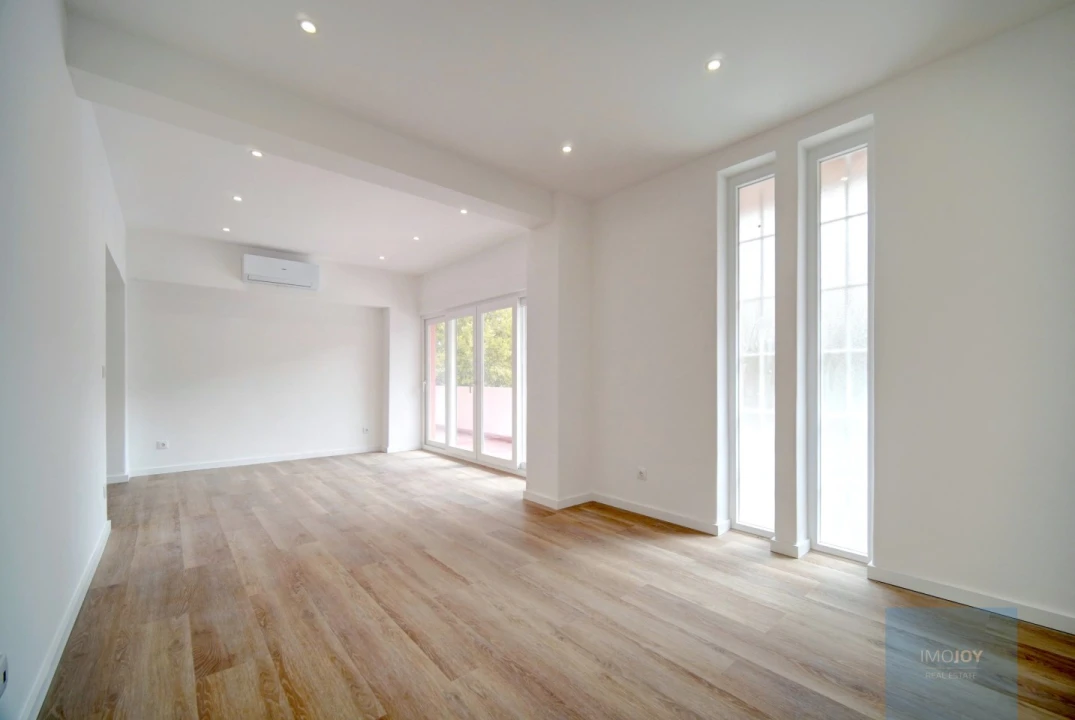 Apartamento T4 para Venda em Olivais Foto 1