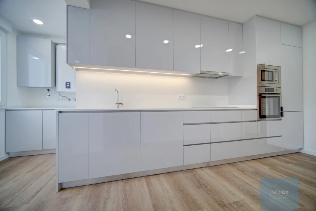 Apartamento T4 para Venda em Olivais Foto 5
