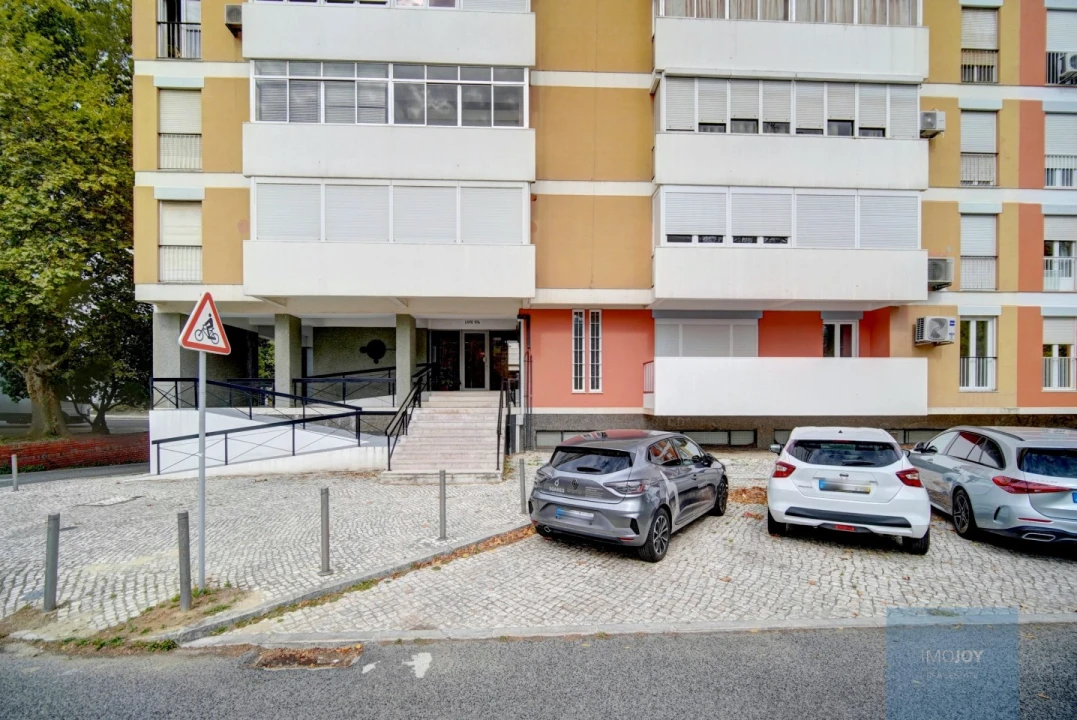Apartamento T4 para Venda em Olivais Foto 27