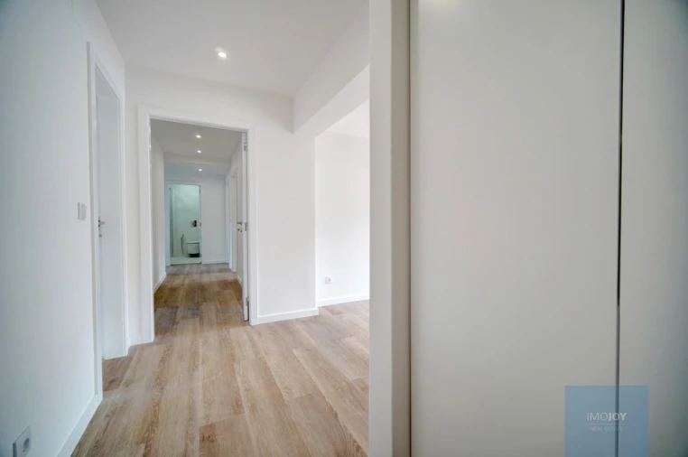 Apartamento T4 para Venda em Olivais Foto 8
