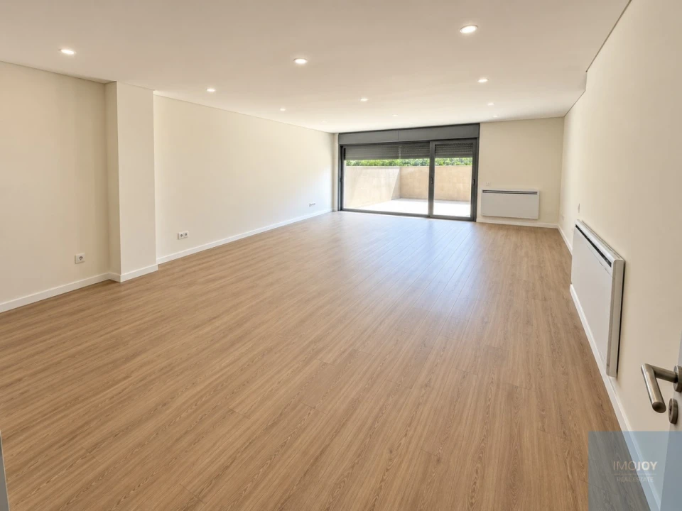 Apartamento T5 para Venda em Gafanha da Encarnação Foto 3