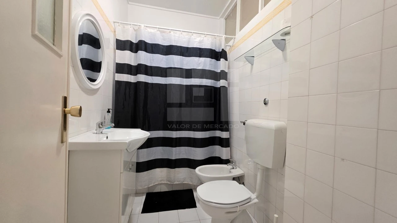 Apartamento T3 para Venda em Venteira Foto 11