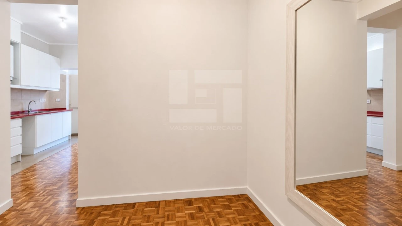 Apartamento T3 para Venda em Venteira Foto 24