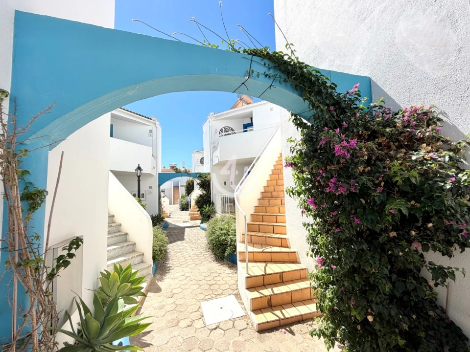 Apartamento T2 para Venda em Lagoa e Carvoeiro Foto 3