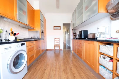 Apartamento T2 para Venda em Carnide