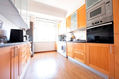 Apartamento T2 para Venda em Carnide