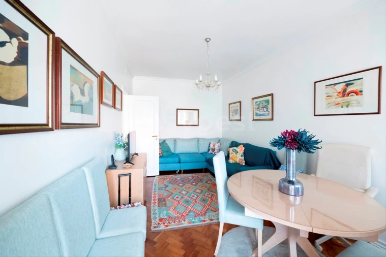 Apartamento T2 para Venda em Carnide Foto 4