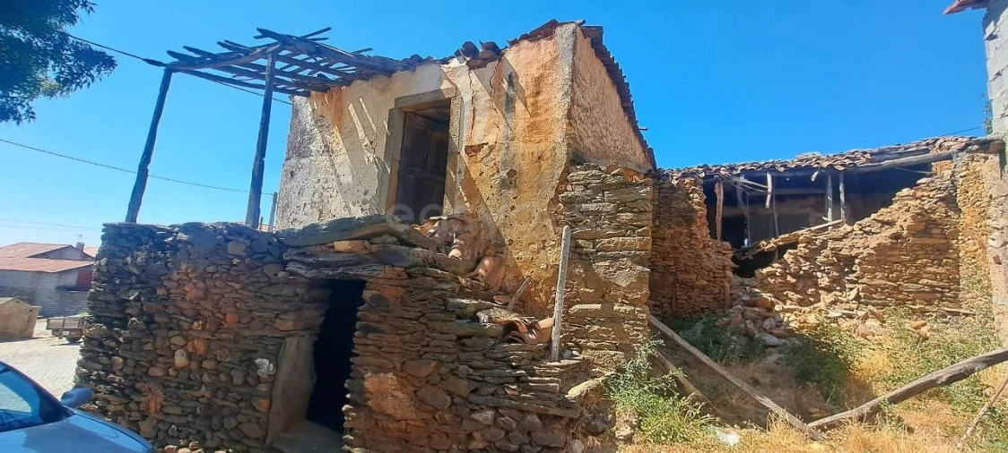 Moradia T1 para Venda em Mogadouro, Valverde, Vale de Porco e Vilar de Rei Foto 2