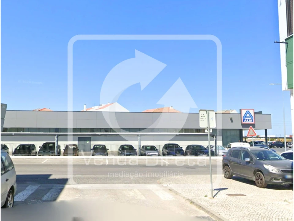 Loja para Venda em Baixa da Banheira e Vale da Amoreira Foto 17