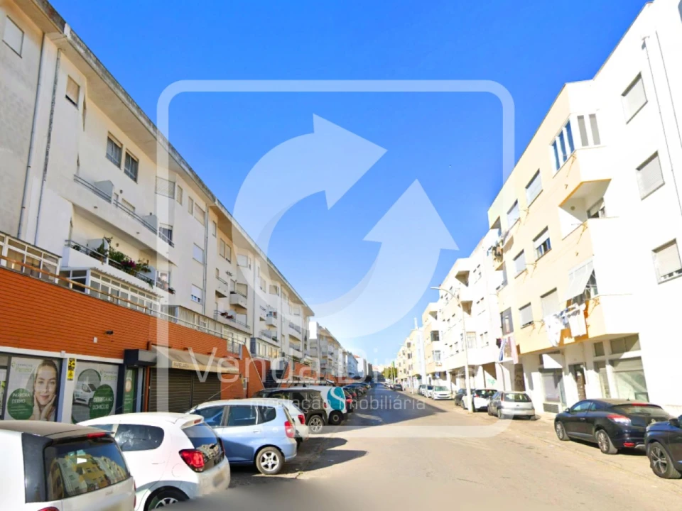 Loja para Venda em Baixa da Banheira e Vale da Amoreira Foto 22