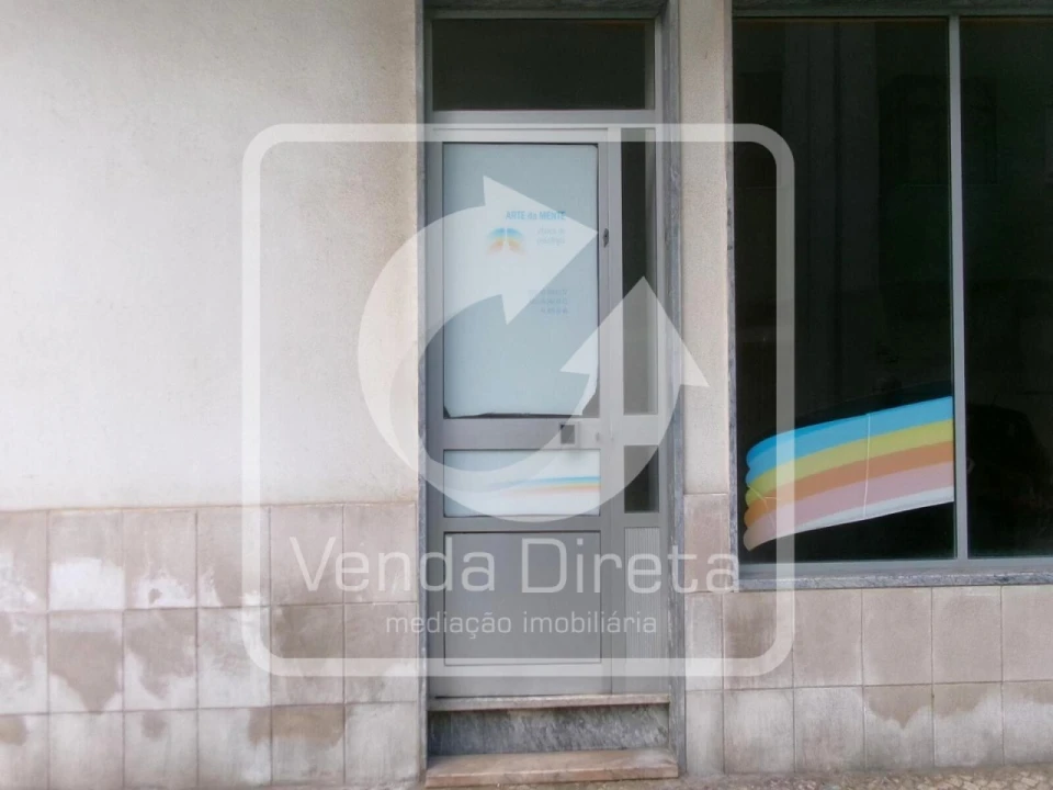 Loja para Venda em Baixa da Banheira e Vale da Amoreira Foto 8