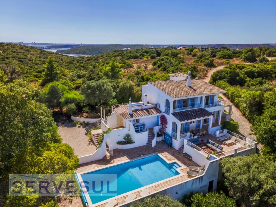 Moradia T4 para Venda em Silves Foto 1