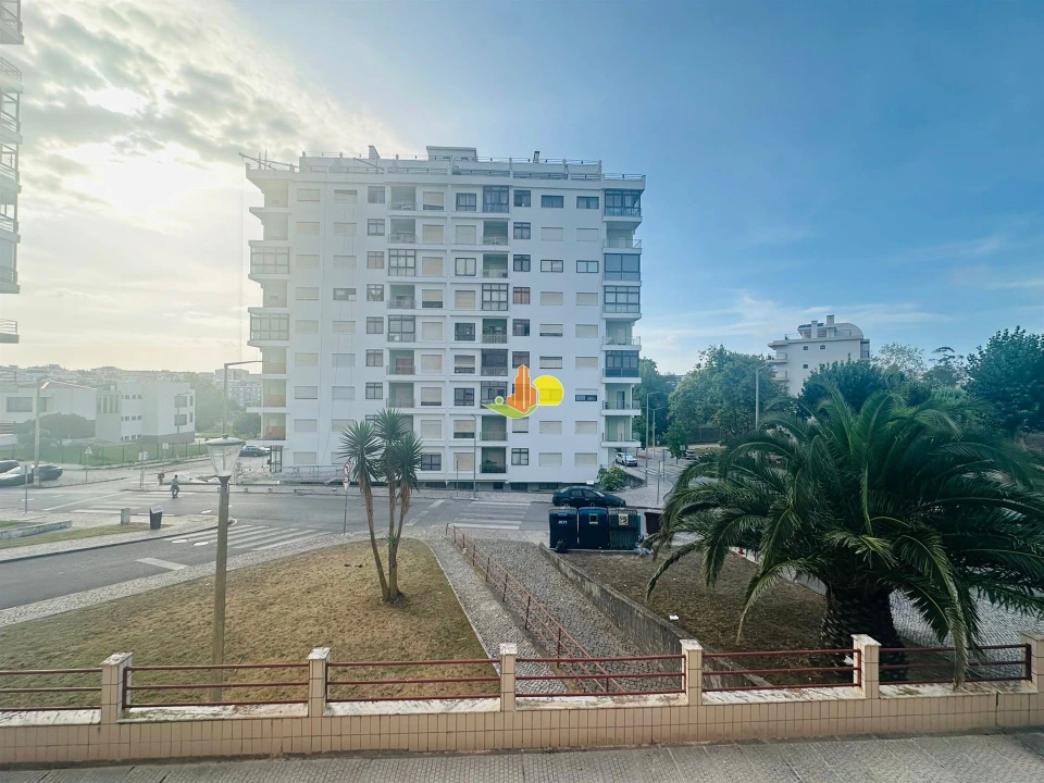 Apartamento T1 para Venda em Buarcos Foto 12