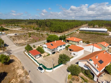 Moradia T4 para Venda em Nazare