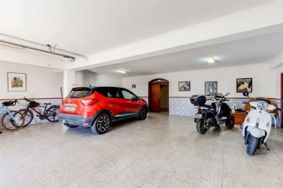 Moradia T4 para Venda em Nazare
