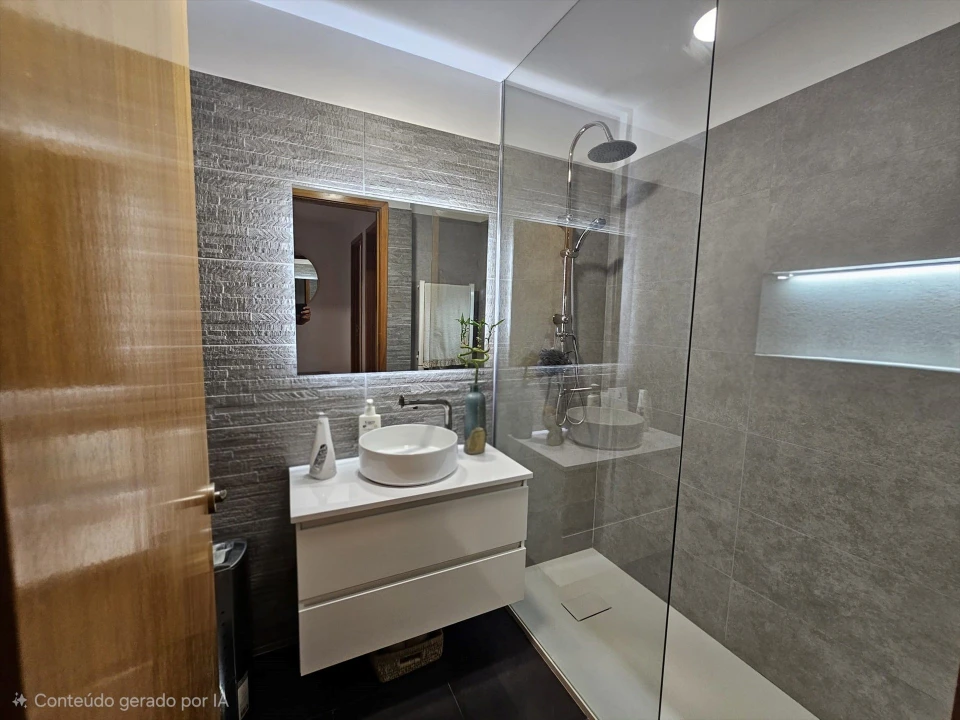 Apartamento T3 para Venda em Moreira Foto 16