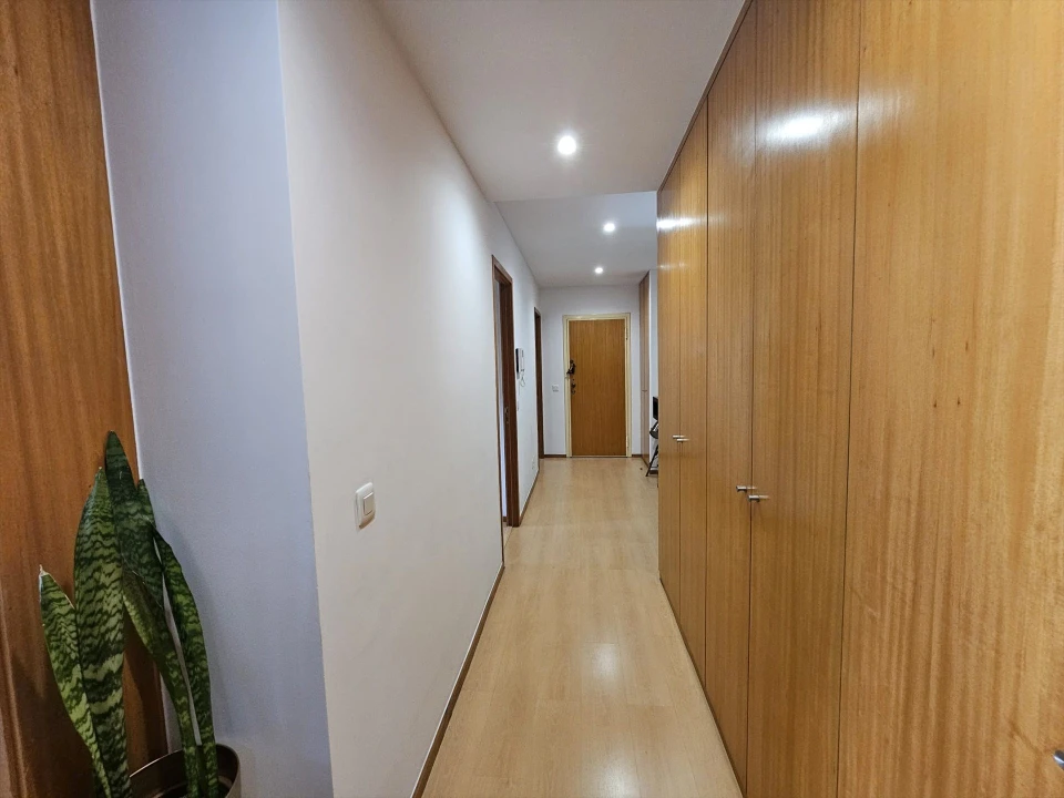 Apartamento T3 para Venda em Moreira Foto 7