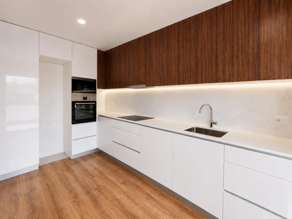 Apartamento T3 para Venda em Parceiros e Azoia Foto 6