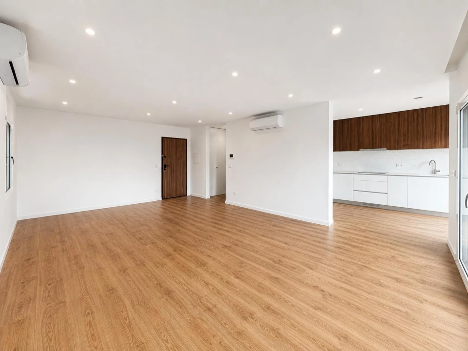 Apartamento T3 para Venda em Parceiros e Azoia Foto 3