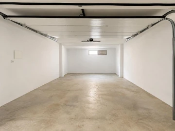 Apartamento T3 para Venda em Parceiros e Azoia
