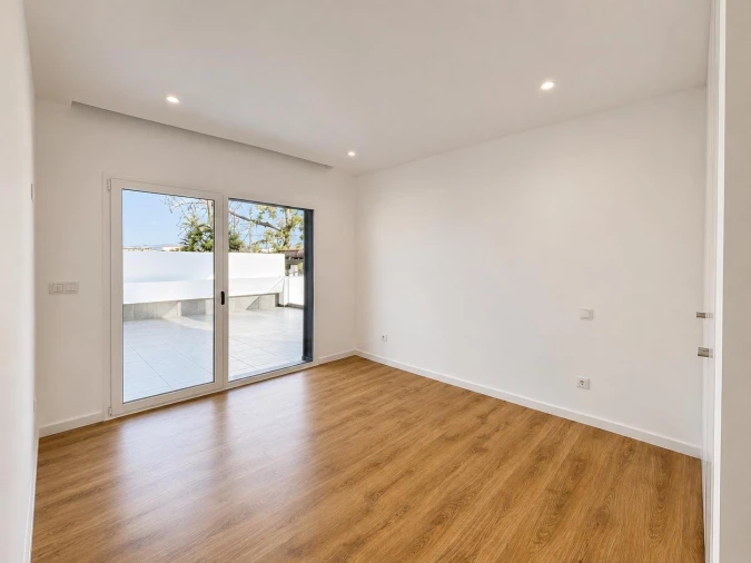 Apartamento T3 para Venda em Parceiros e Azoia Foto 10
