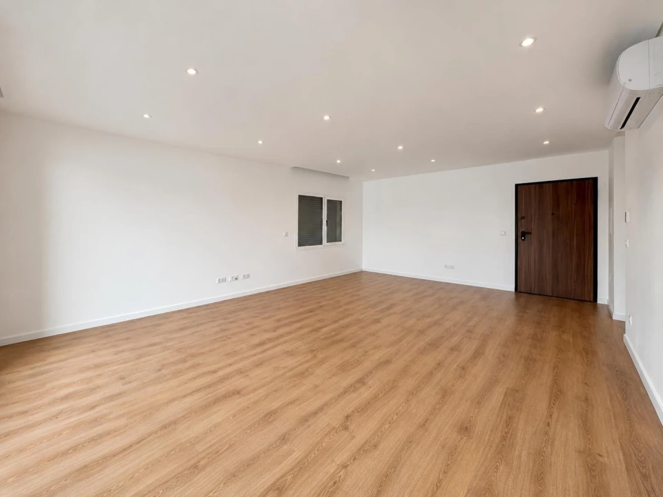 Apartamento T3 para Venda em Parceiros e Azoia Foto 4