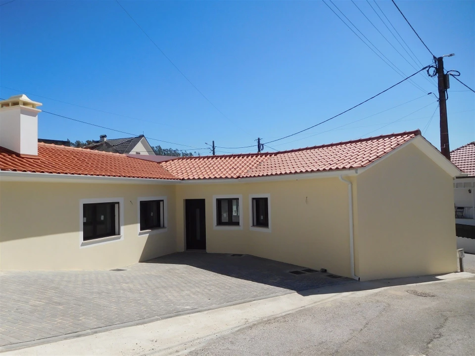 Moradia T2 para Venda em Caranguejeira Foto 17
