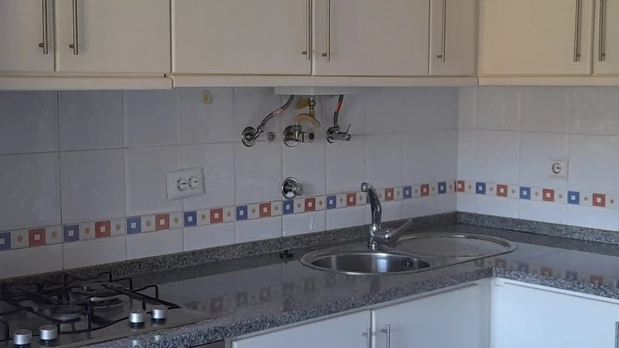 Apartamento T2 para Arrendamento em Santo Antonio dos Olivais