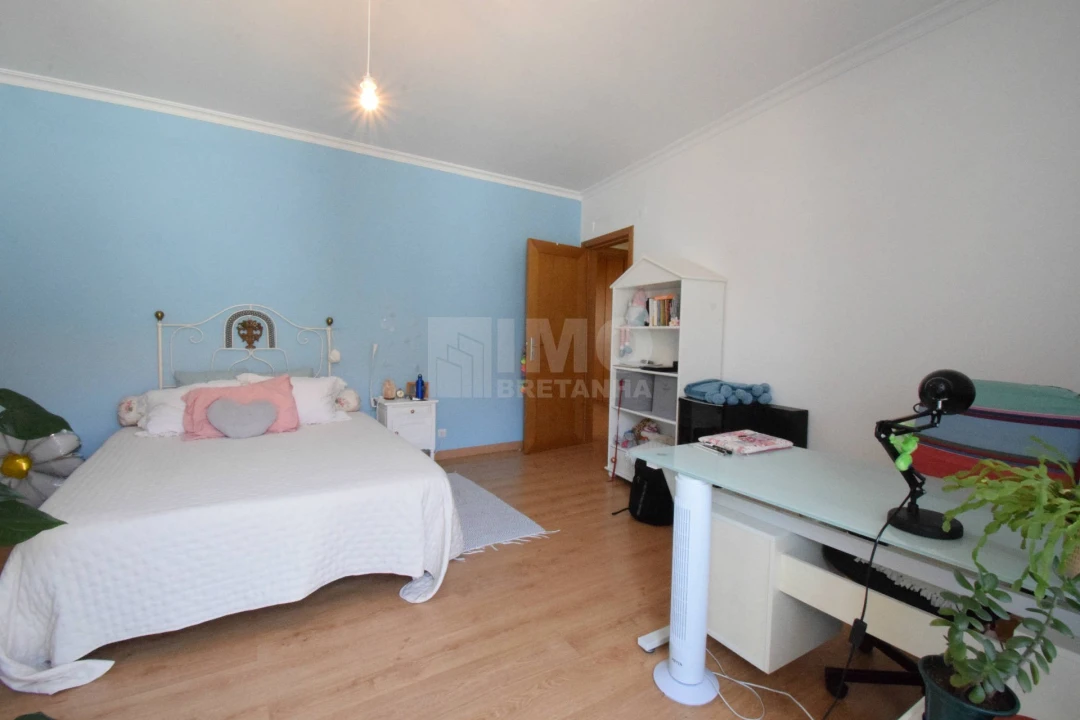 Moradia T6 para Venda em Covilhã e Canhoso Foto 34