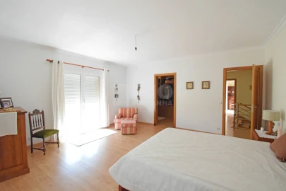 Moradia T6 para Venda em Covilhã e Canhoso