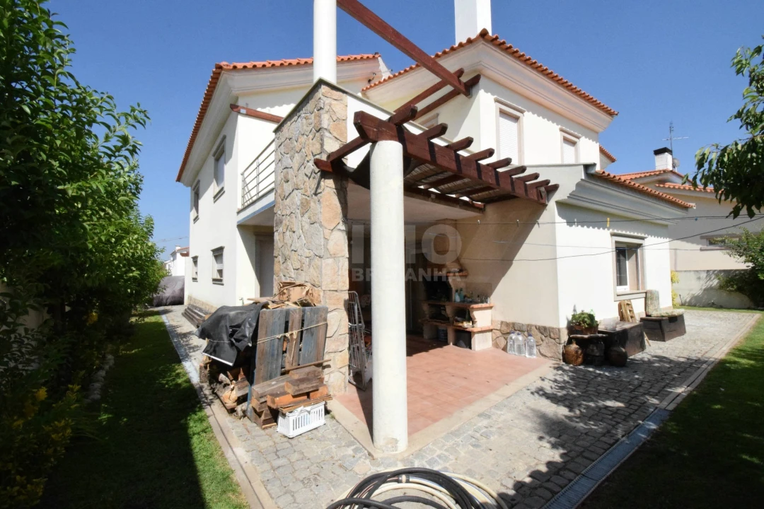 Moradia T6 para Venda em Covilhã e Canhoso Foto 45