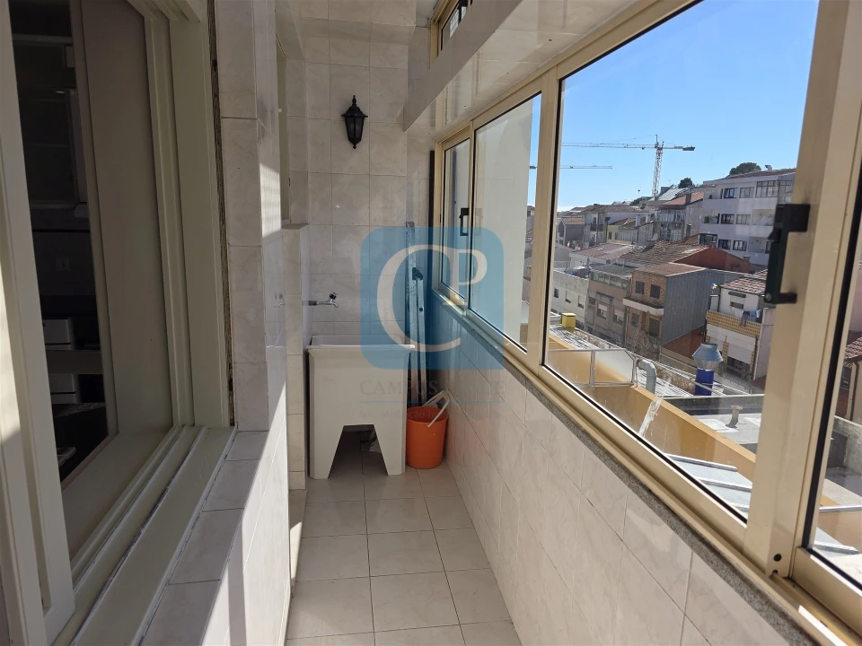 Apartamento T5 para Arrendamento em Bonfim Foto 10