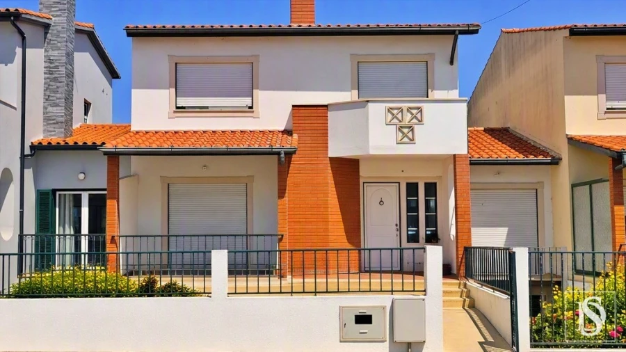 Moradia T3 para Venda em Lavos Foto 2