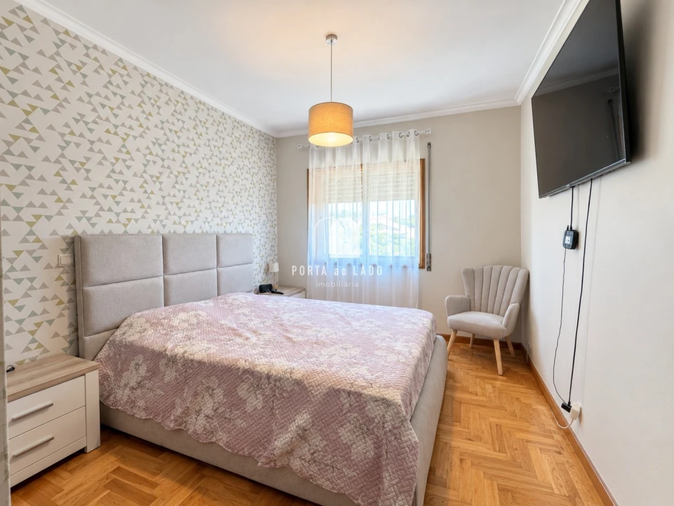 Apartamento T2 para Venda em Argoncilhe Foto 10