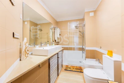 Apartamento T2 para Venda em Póvoa de Varzim, Beiriz e Argivai