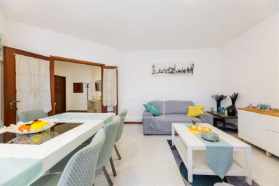 Apartamento T2 para Venda em Póvoa de Varzim, Beiriz e Argivai