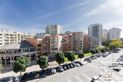 Apartamento T2 para Venda em Póvoa de Varzim, Beiriz e Argivai