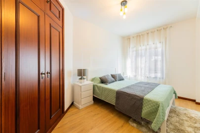 Apartamento T2 para Venda em Póvoa de Varzim, Beiriz e Argivai