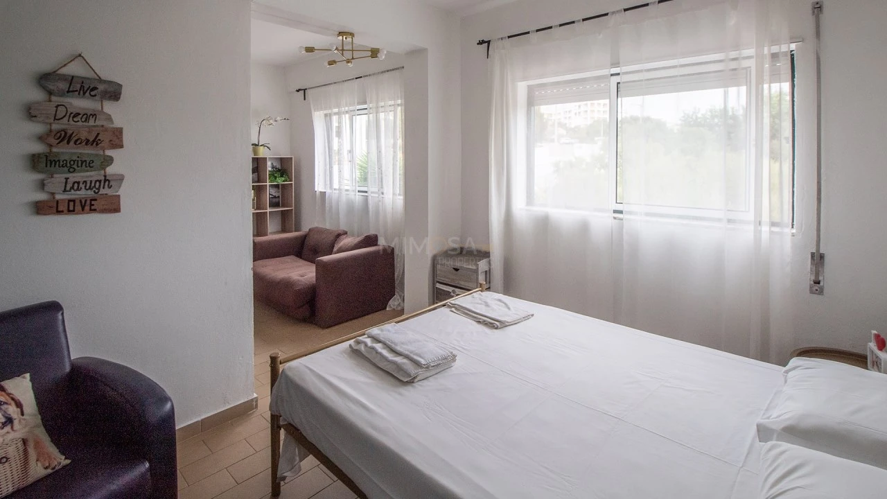 Apartamento T1 para Venda em Portimão Foto 5