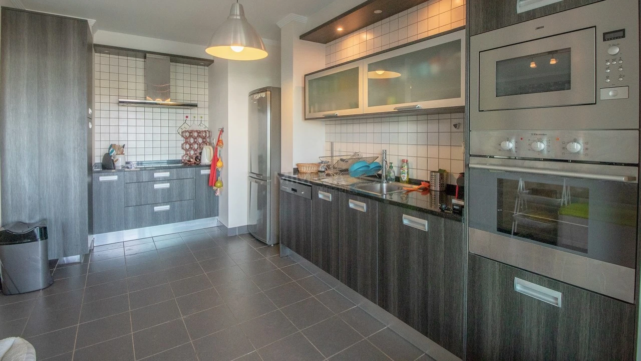 Apartamento T2 para Arrendamento em Lagos (São Sebastião e Santa Maria) Foto 14