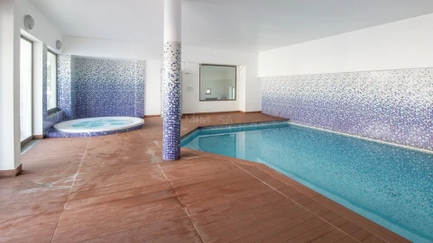 Apartamento T2 para Arrendamento em Lagos (São Sebastião e Santa Maria)