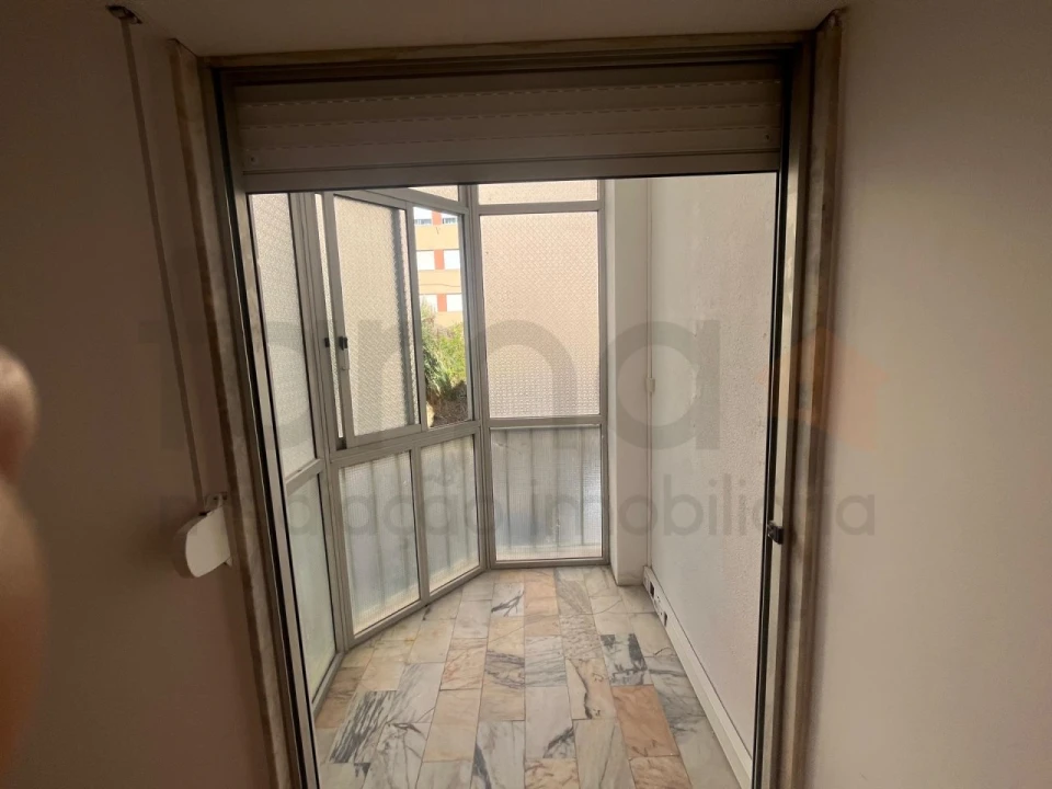 Apartamento T3 para Venda em Algueirão-Mem Martins Foto 22