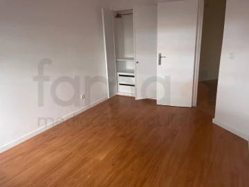 Apartamento T3 para Venda em Algueirão-Mem Martins