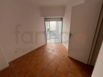 Apartamento T3 para Venda em Algueirão-Mem Martins