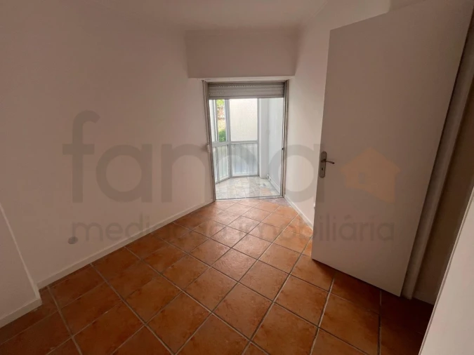 Apartamento T3 para Venda em Algueirão-Mem Martins Foto 19