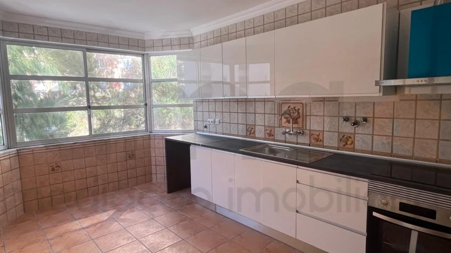 Apartamento T3 para Venda em Algueirão-Mem Martins