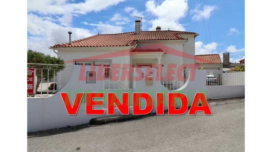 Moradia T3 para Venda em Silveira