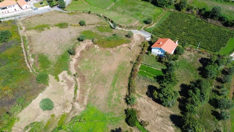 Terreno para Venda em Calheiros